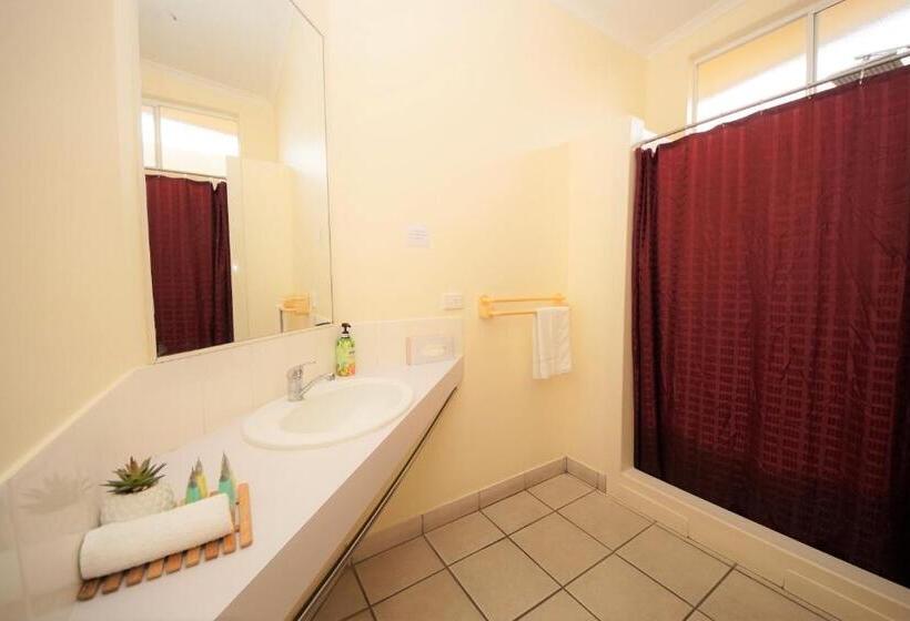 家庭间, Parkside Motel Ayr