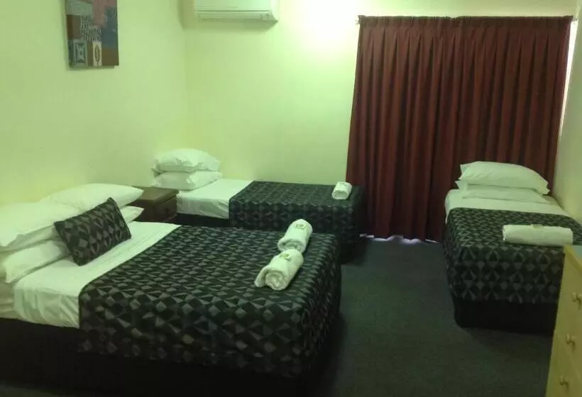 ファミリールーム, Parkside Motel Ayr