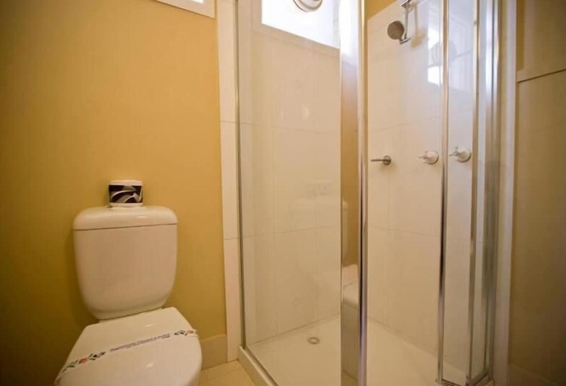 غرفة قياسية, Parkville Motel