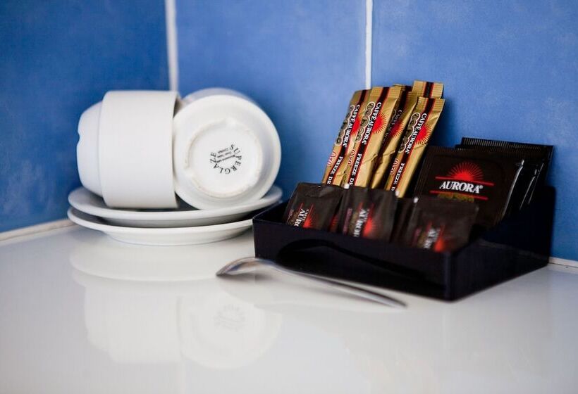 سوئیت خانوادگی اقتصادی, Kondari