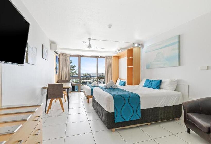 高级海景房, Bayview Tower