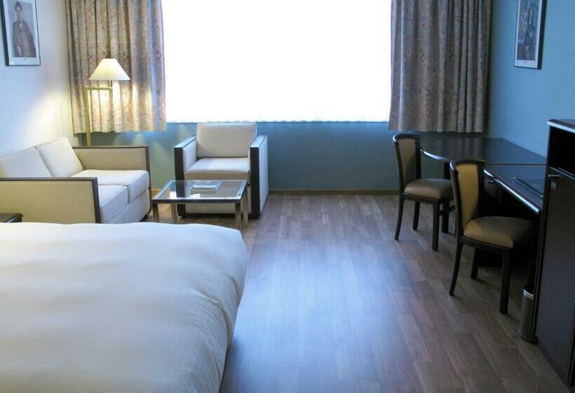 اتاق سوپریور سه تخته, Bedford Hotel & Congress Centre Brussels