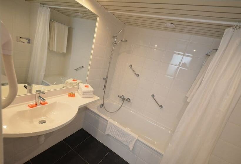 اتاق سوپریور سه تخته, Bedford Hotel & Congress Centre Brussels