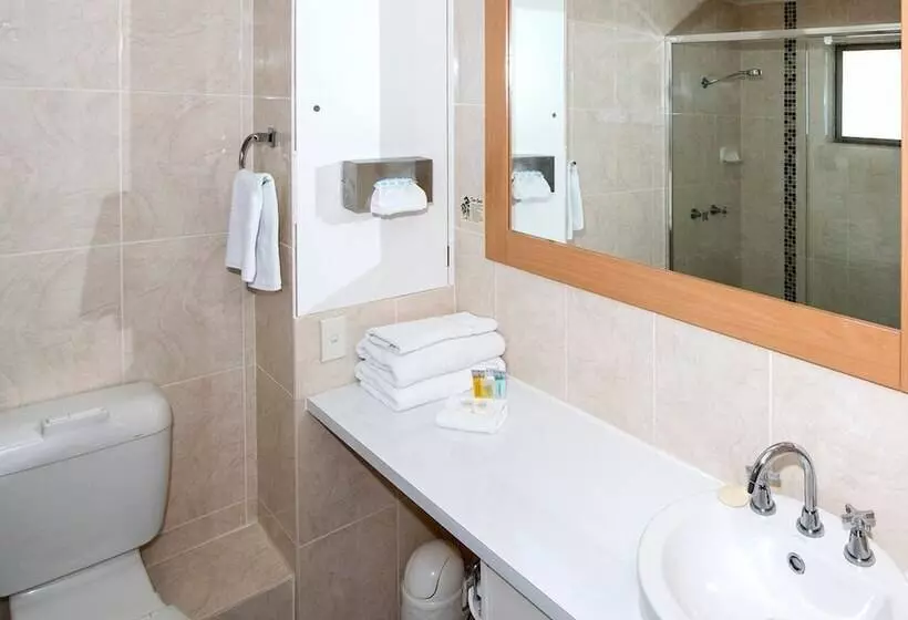سوییت, Comfort Inn Grammar View