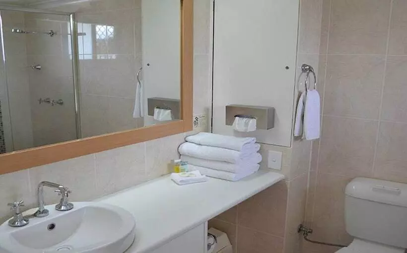 سوییت, Comfort Inn Grammar View