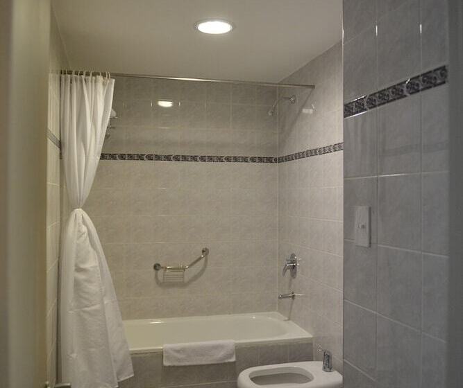 Superior-Zimmer, Comodoro