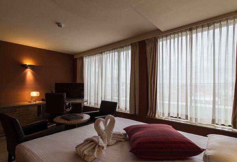 スーペリアールーム, De Keyser