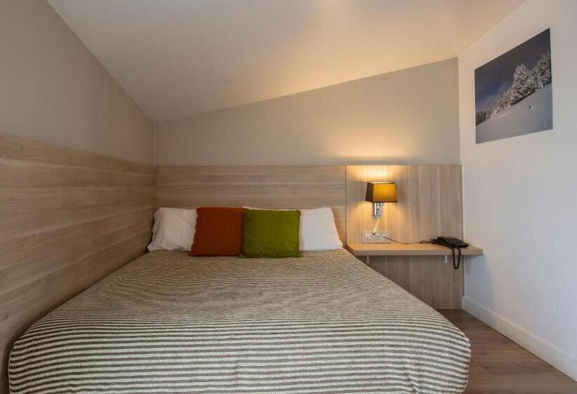 اتاق استاندارد سه نفره, Del Pui by Nexta