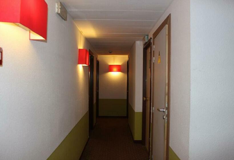 اتاق سوپریور سه تخته, Floris Arlequin Grand Place