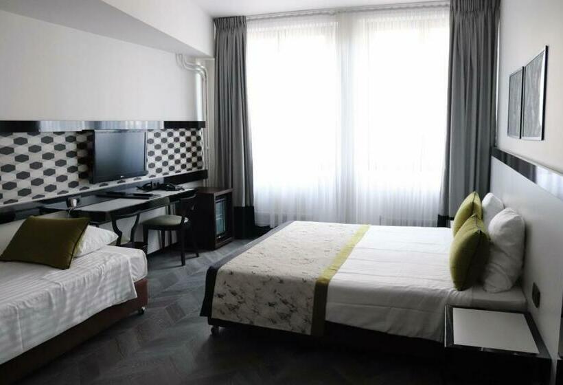 اتاق اجرایی, Floris Arlequin Grand Place