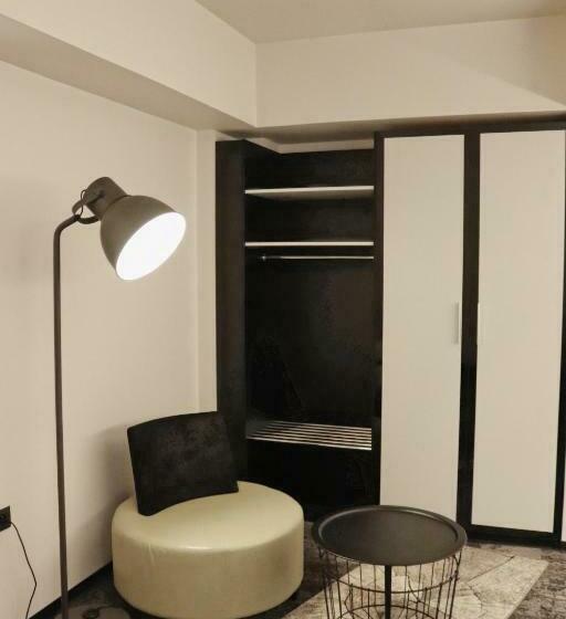 اتاق اجرایی, Floris Arlequin Grand Place