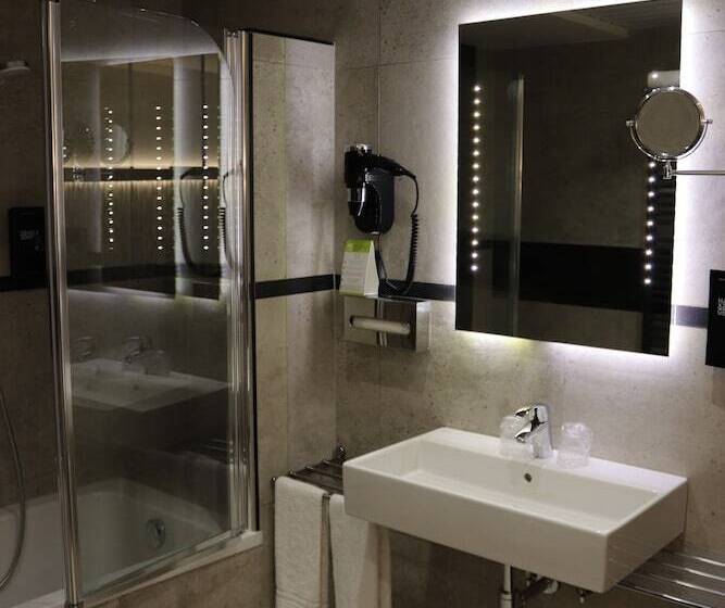 اتاق سوپریور چهار تخته, Floris Arlequin Grand Place