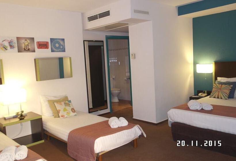 اتاق سوپریور چهار تخته, Floris Arlequin Grand Place