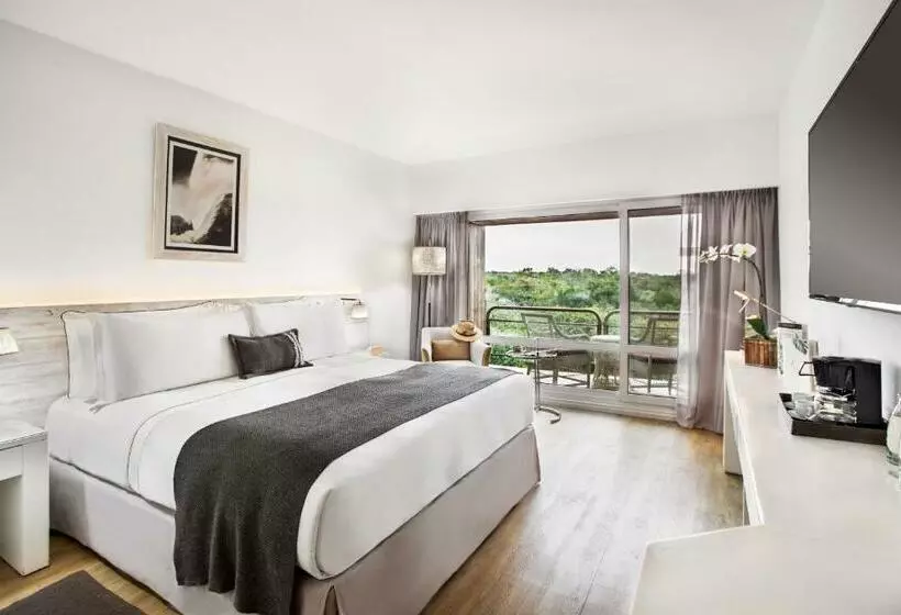 キングサイズベッド、ビュー付きデラックスルーム, Gran Melia Iguazu