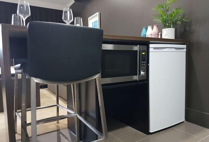 Апартаменты 1 Спальня, Grand Chancellor Townsville