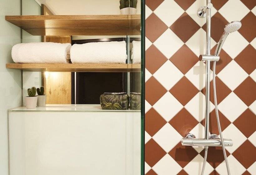 Premium Room City View, Indigo Antwerp City Centre, An Ihg