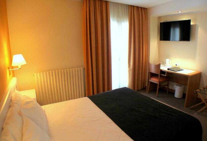 اتاق استاندارد با چشمانداز, Kandahar