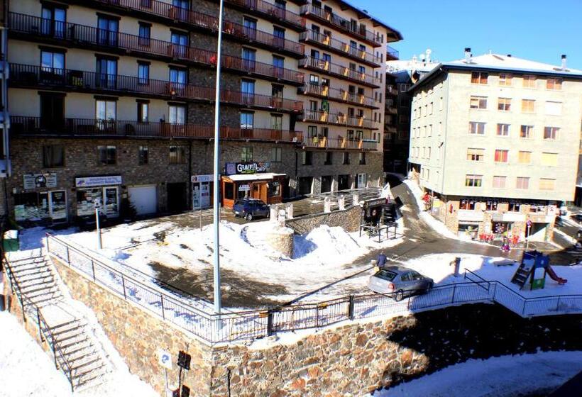 Economy Quadruple Room, Kandahar