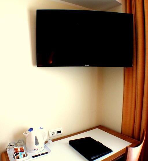 Economy Quadruple Room, Kandahar