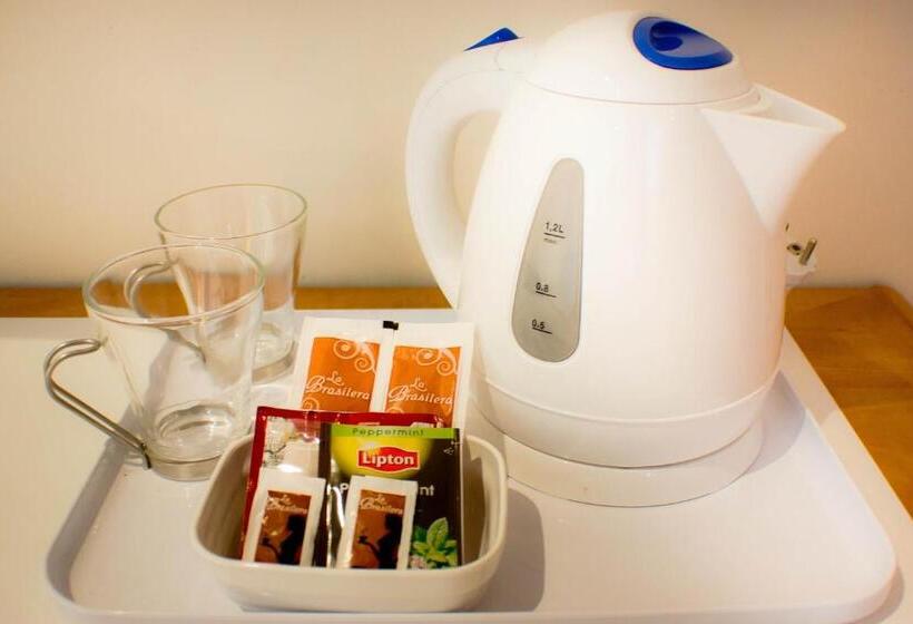 Economy Quadruple Room, Kandahar