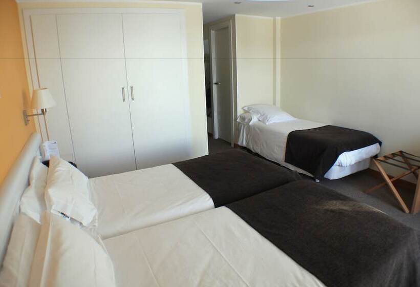 اتاق استاندارد سه نفره, Kandahar