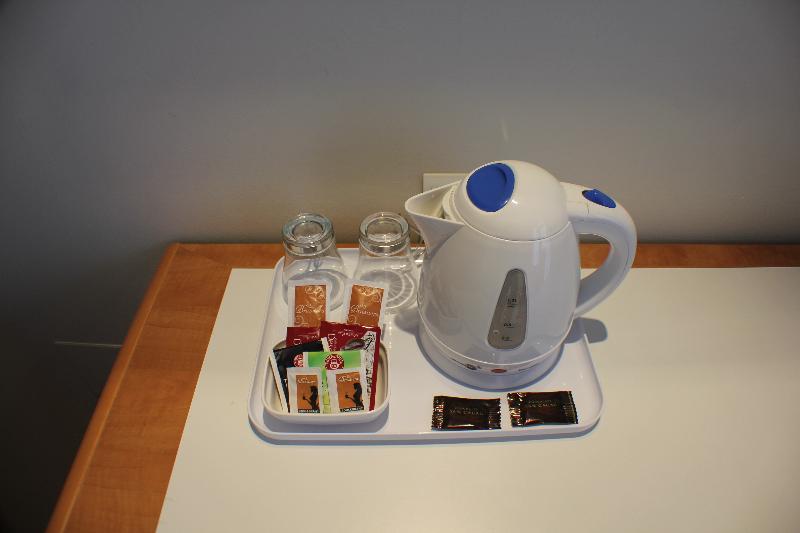 اتاق استاندارد سه نفره, Kandahar