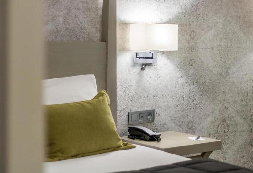 غرفة قياسية, Martin S Chateau Du Lac