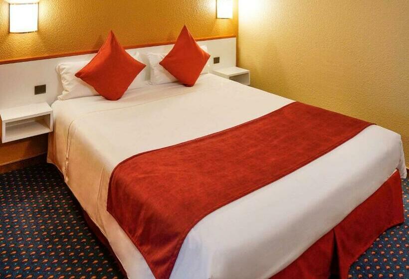 4인용 스탠다드 룸, Mercure Andorra