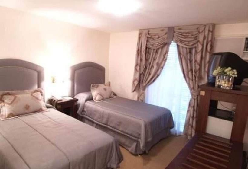 スタンダードトリプルルーム, Metropol