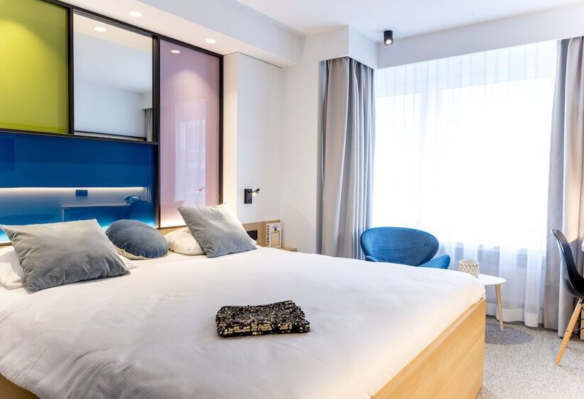 舒适型房间, Nelson