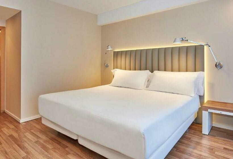 חדר סופריור עם נוף, NH Andorra La Vella