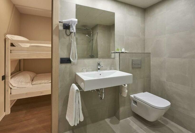 חדר משפחתי, NH Andorra La Vella