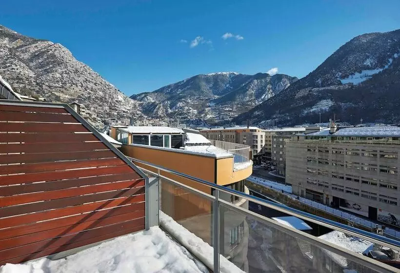 景色の見えるスーペリアルーム, NH Andorra La Vella