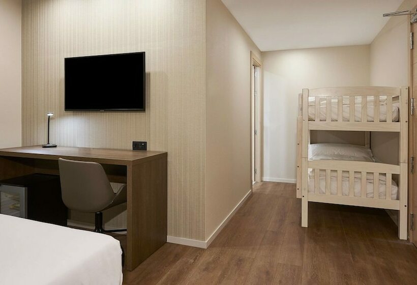 חדר משפחתי, NH Andorra La Vella