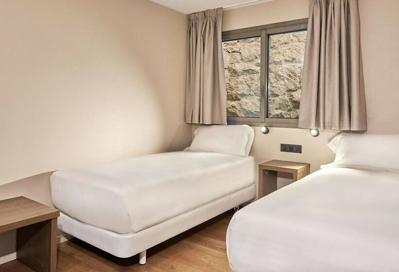 家庭间, NH Andorra La Vella