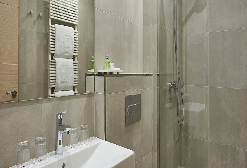 חדר משפחתי, NH Andorra La Vella