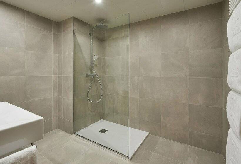 חדר משפחתי, NH Andorra La Vella