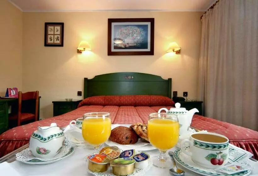 اتاق استاندارد, Rutllan & Spa