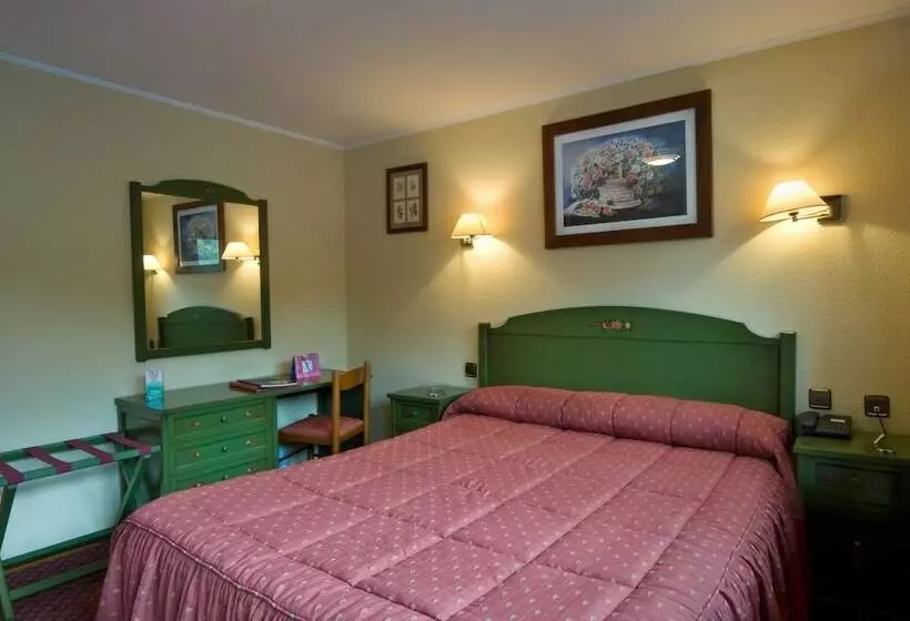 اتاق استاندارد با چشمانداز باغ, Rutllan & Spa