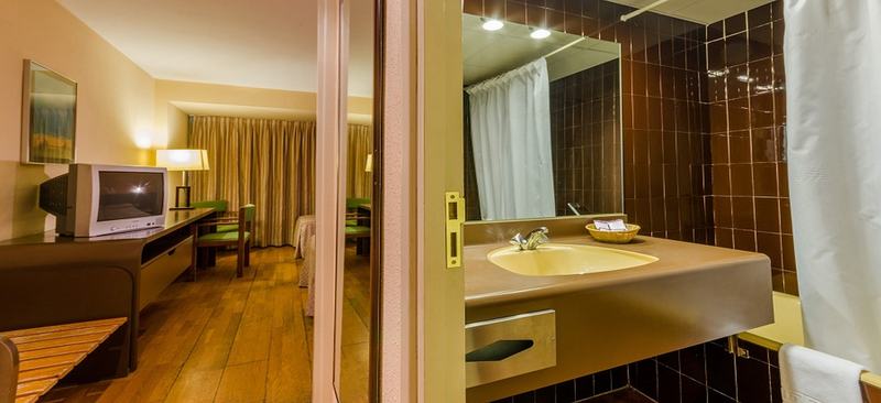 اتاق استاندارد سه نفره, Sant Eloi