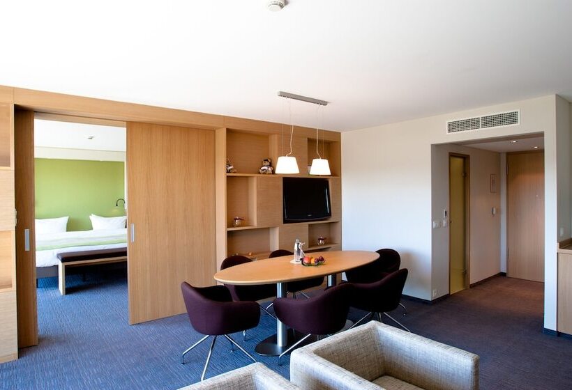 جناح ملكى, Silva Hotel Spa Balmoral