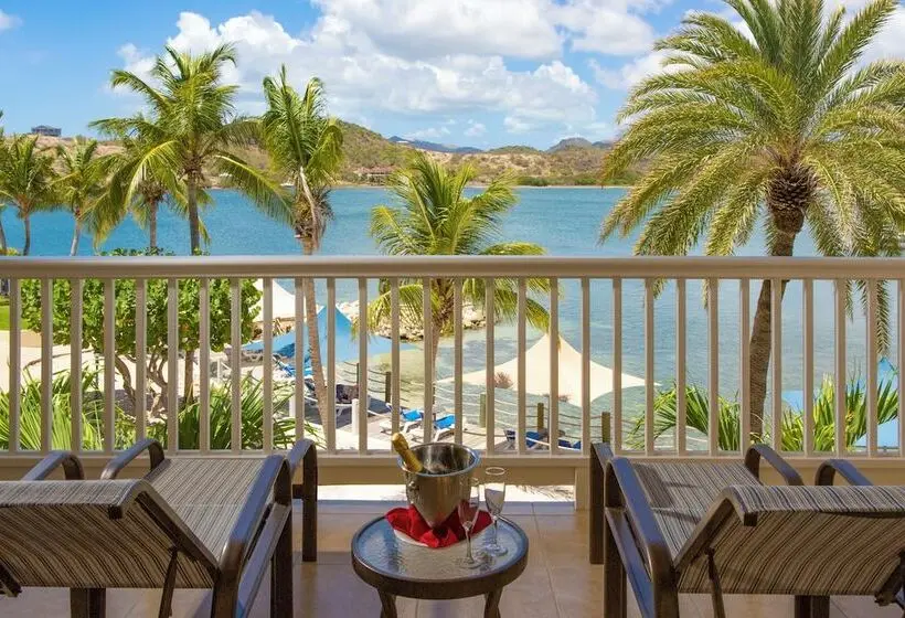 سوئیت رویال, St. James S Club Resort All Inclusive