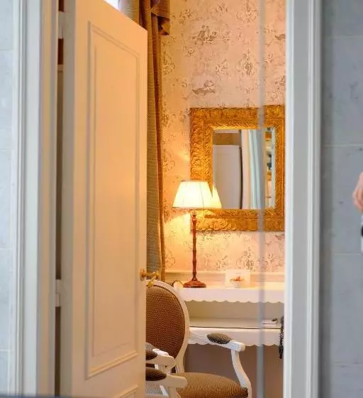 اتاق استاندارد, The Pand Charming Boutique