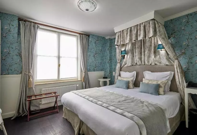 اتاق استاندارد, The Pand Charming Boutique