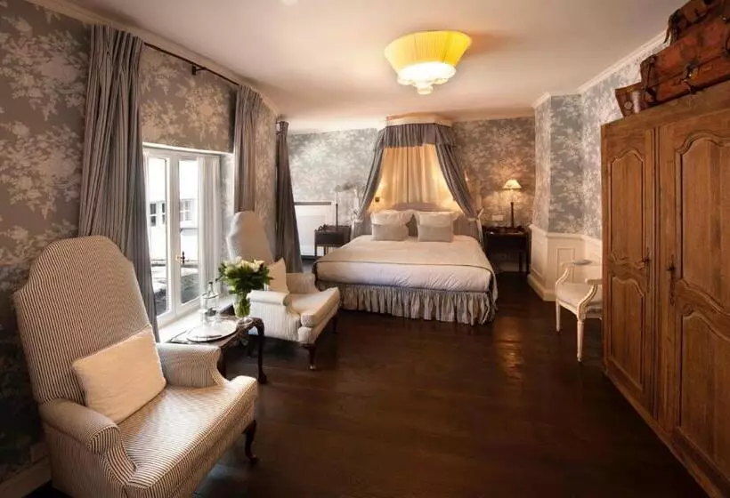 سوییت جونیور, The Pand Charming Boutique