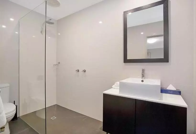 اتاق استاندارد سه نفره, Mid City Motel Warrnambool