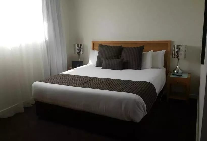 سوییت خانوادگی, Mid City Motel Warrnambool