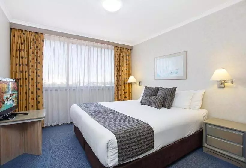 استودیوی لوکس, Mid City Motel Warrnambool