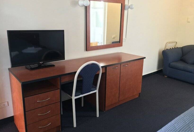 Номер Deluxe, Town And Country Motel