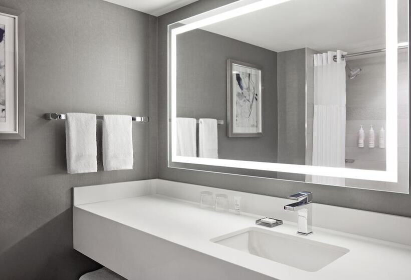 חדר סטנדרט שתי מיטות זוגיות, Calgary Marriott Downtown